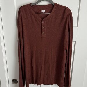 Old Navy Men's Long Sleeve Henley in Rich Brown
